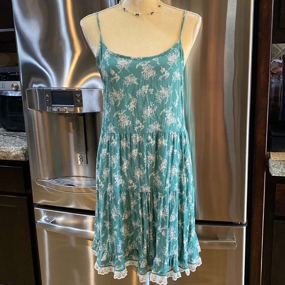 Super Cute Slip Dress by Miss Daisy. Green & Ivory in color. Size L​